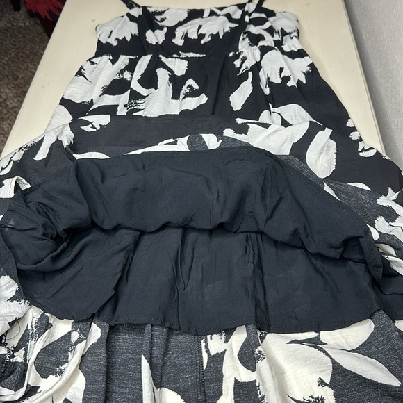 Nine West Tiered Maxi Sundress Size Small - Picture 7 of 10